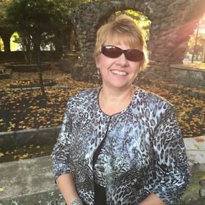 Meet your Posher, Julie